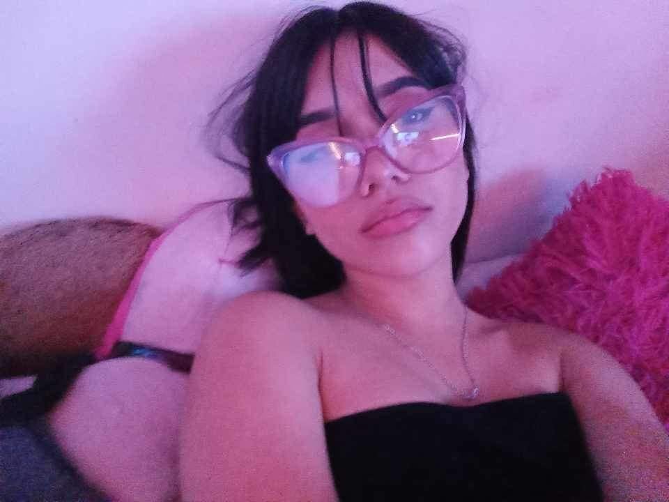 rudecam.live elizabetth_benz livesex profile in whispering-woods-of-europe cams