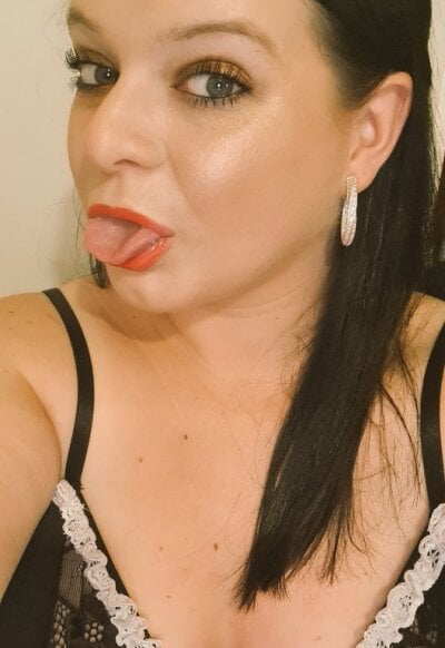 NaughtyWifeUK - squirt