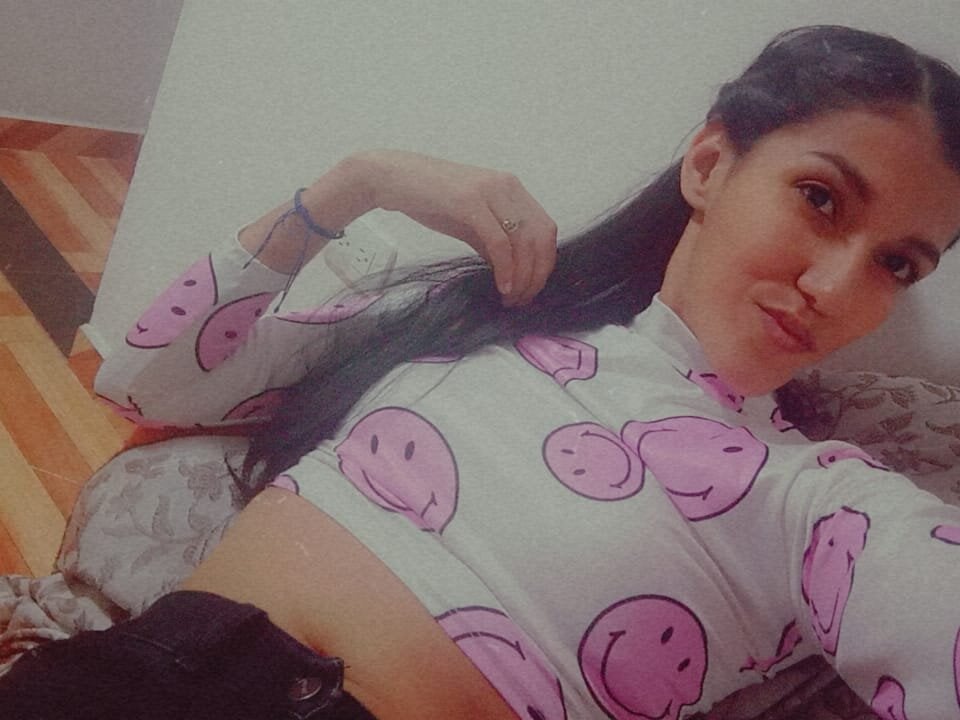 livestrip-joy.com daniela_gonsalez livesex profile in spanish cams