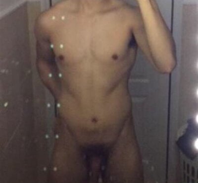 Circumcised_George - Stripchat Boy 