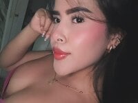 amelie_hendrix's webcam live show