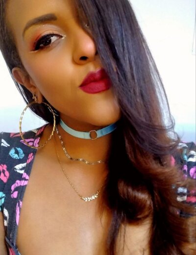 julia_backer from stripchat