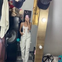 Kalila__Saadeのウェブカメラショー