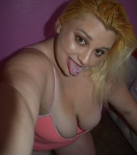 Michelle_Montana's Offline XXX Chat