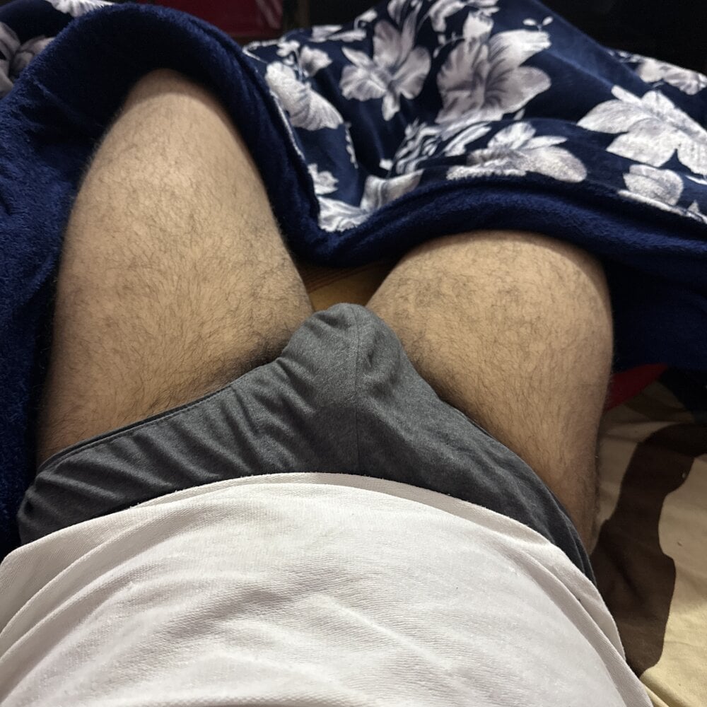 rocky1hard Chat XXX offline