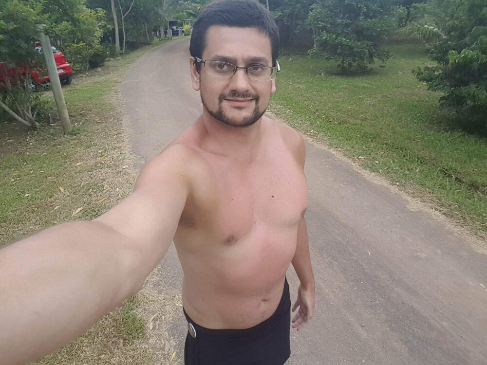 Offline XXX chat Alex-Naturista