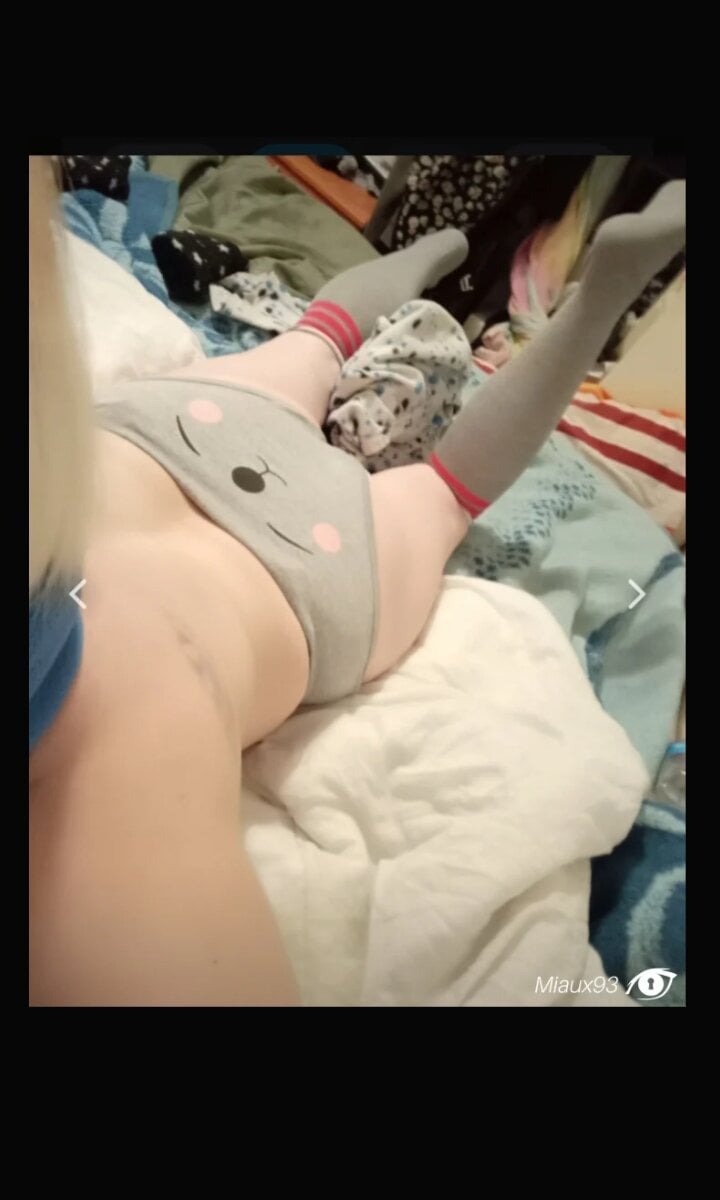 Live sex webcam photo for miaux11 #288536966