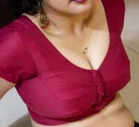 Hot_bindhu70's Offline XXX Chat