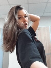 MondoNeko's webcam live show