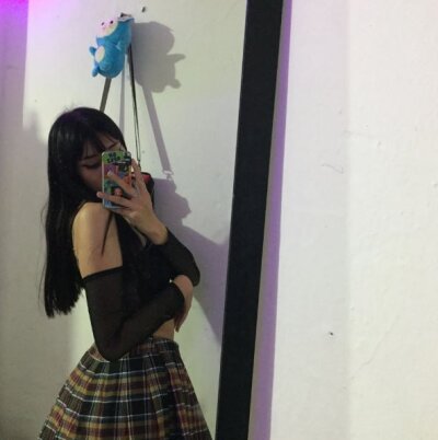 Ahriii_Rouxx