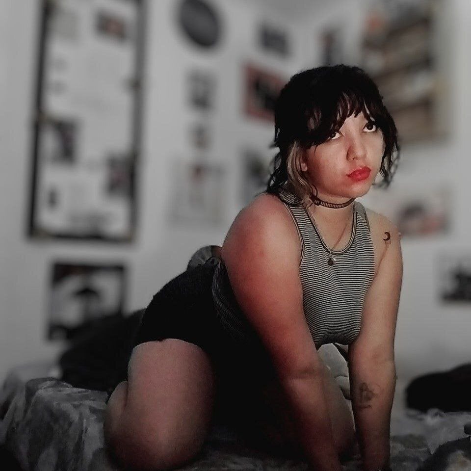 Live sex webcam photo for soynanabela28 #291079949