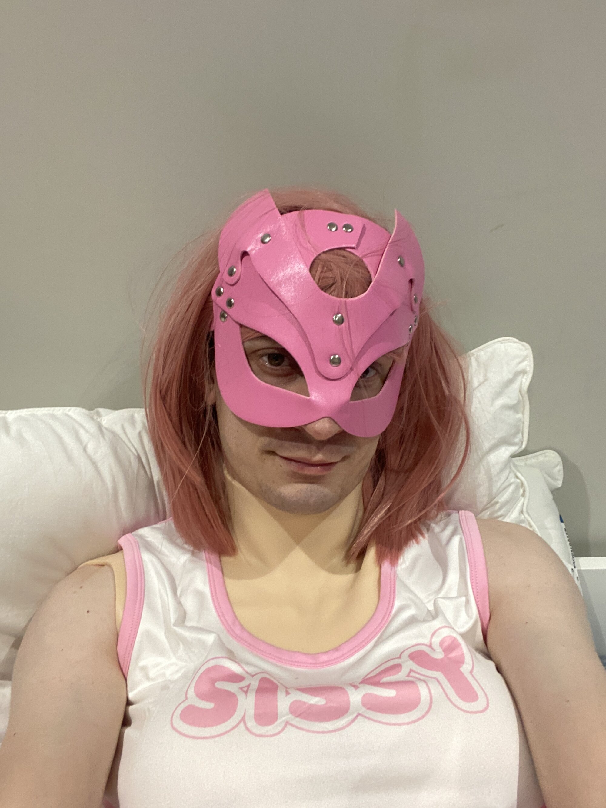 Chloe_Devine