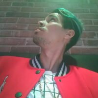 Jonnyandkimberly's Offline Chat Room