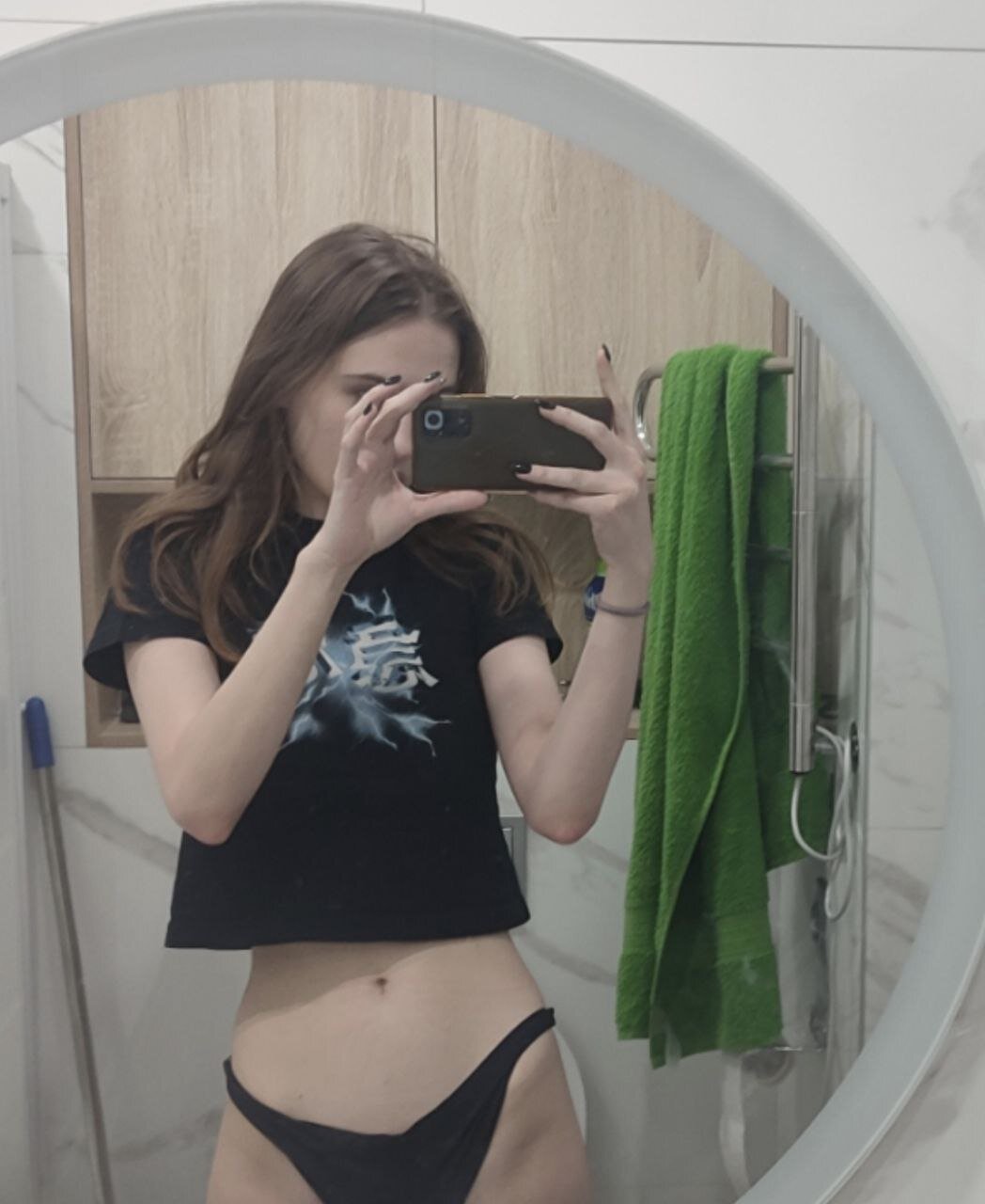 lovely_isabella