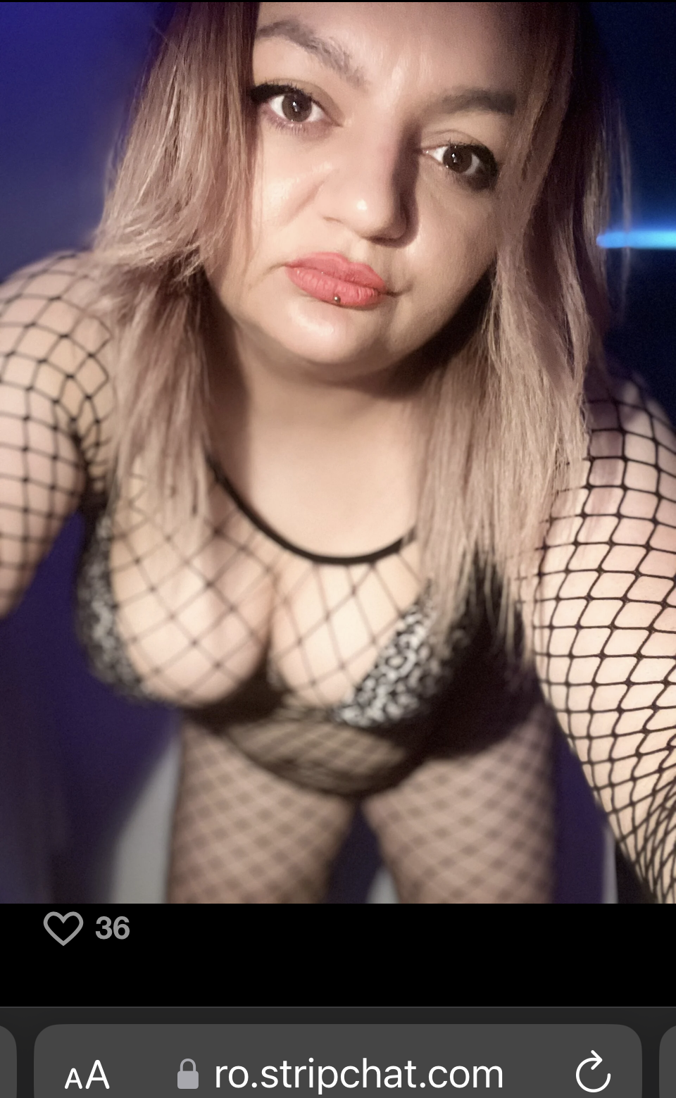 Live sex webcam photo for IzaNicole #289096107