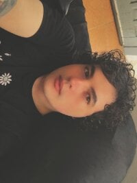 PutaGamer's webcam live show