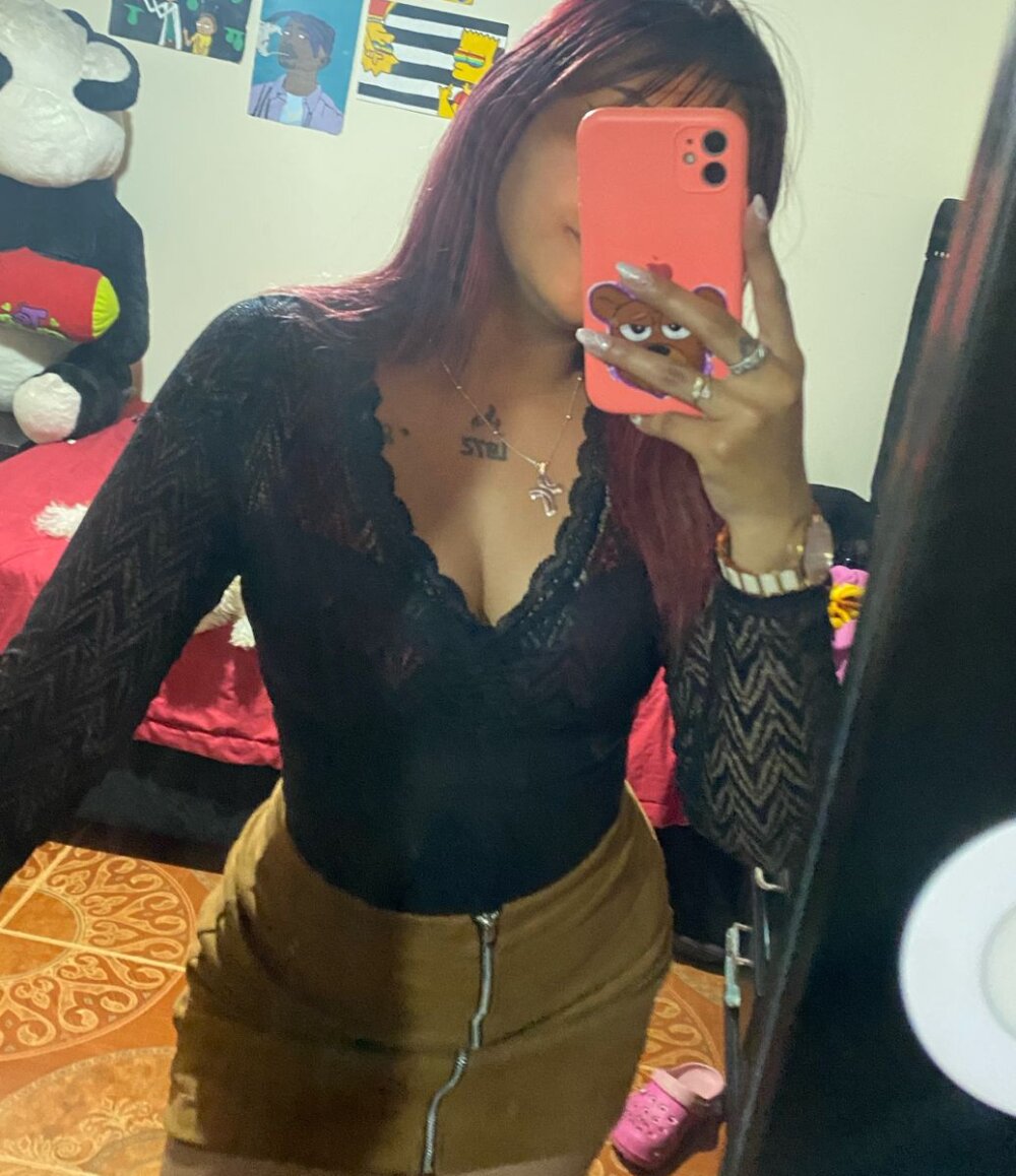 cheapadultsexcams.com megan_cherry_hh livesex profile in private-by-invitation-only cams