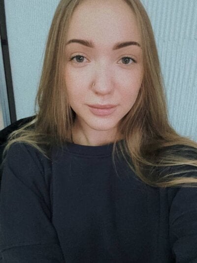 MariannaWils 🍙 live webcam