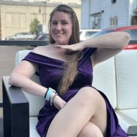 Avelyn_Grace's Offline Chat Room
