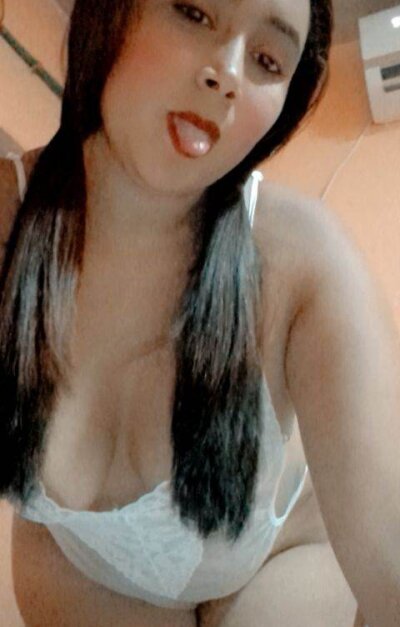 Amira_Anisa