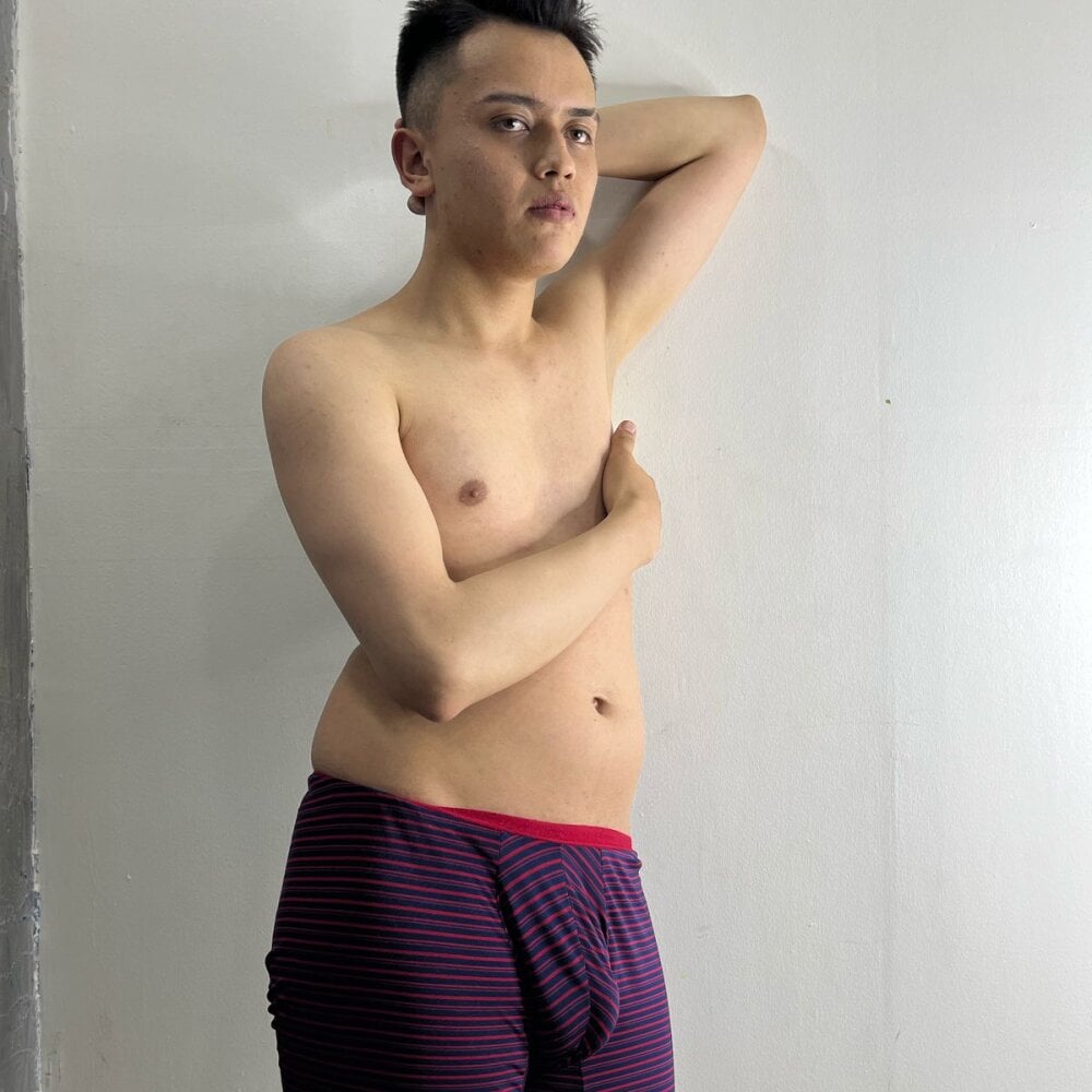 passiontwolive from stripchat