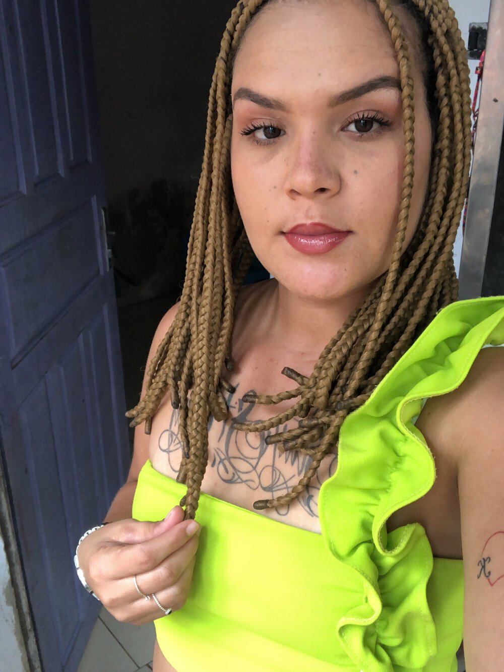 amateursex-livecam.com alicexmoore livesex profile in neverland-with-peter-pan cams