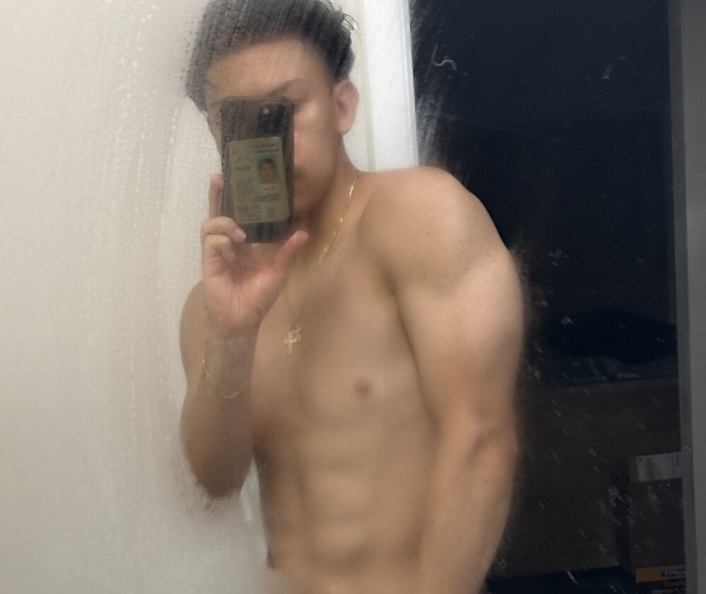 LiLDBryan offline XXX-chat