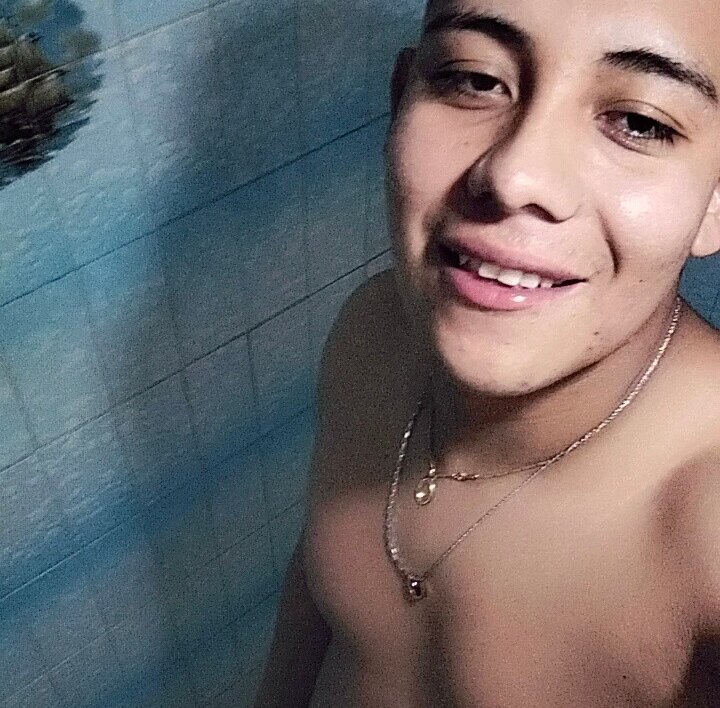 Tupapasiitooo's Offline XXX Chat