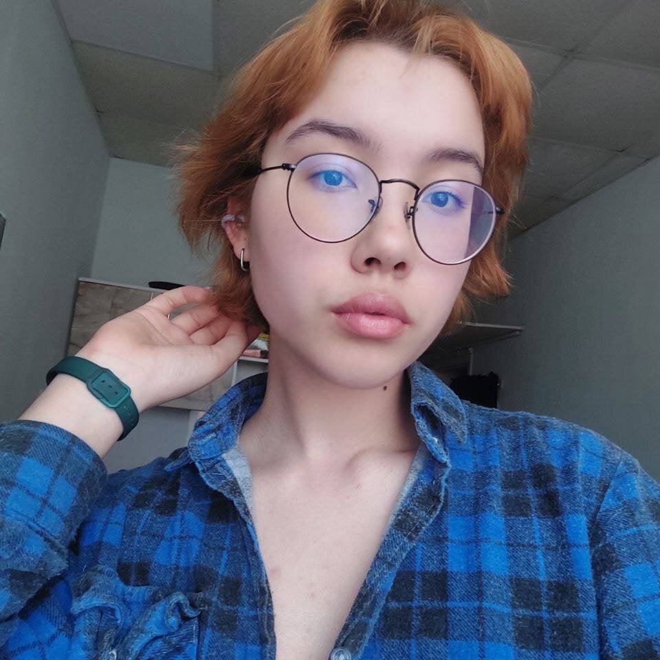 FoxyMilena profile