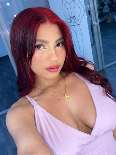 kiarabigboobs profile