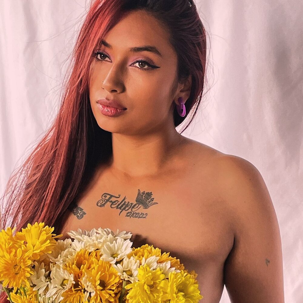 zoey_ferrer