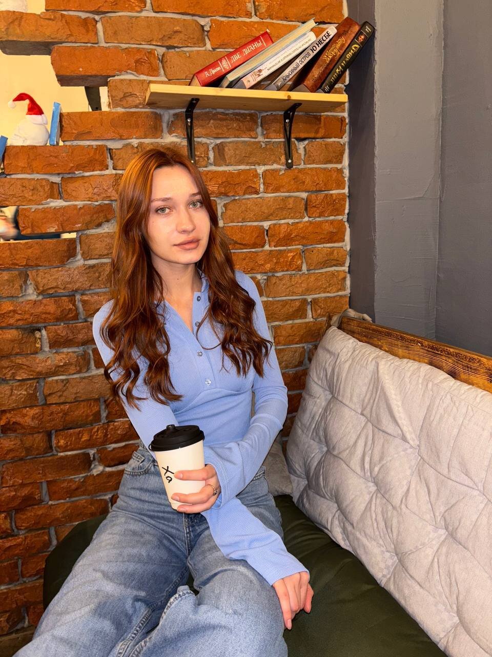 ElviaHewell