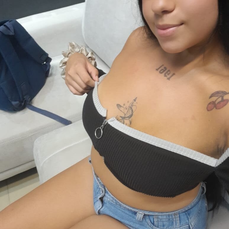 kanny__18 from stripchat
