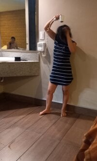 AlbertoZav Webcam Model Profile