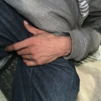 suckingpussy41000's Offline Chat Room