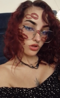 Luaar_moon's Offline XXX Chat