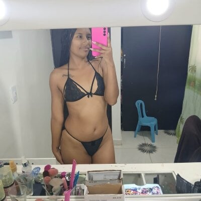 Ammy-sweet Female Latindeepthroat Naked Webcam