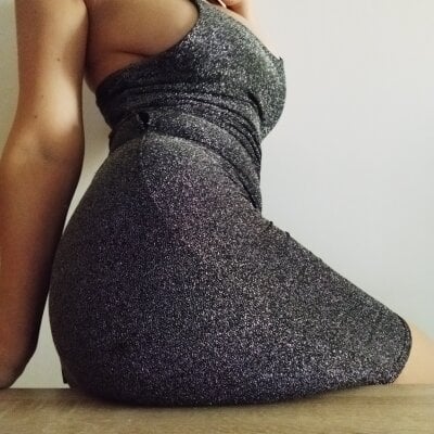 NaughtyRapunzel7 on StripChat