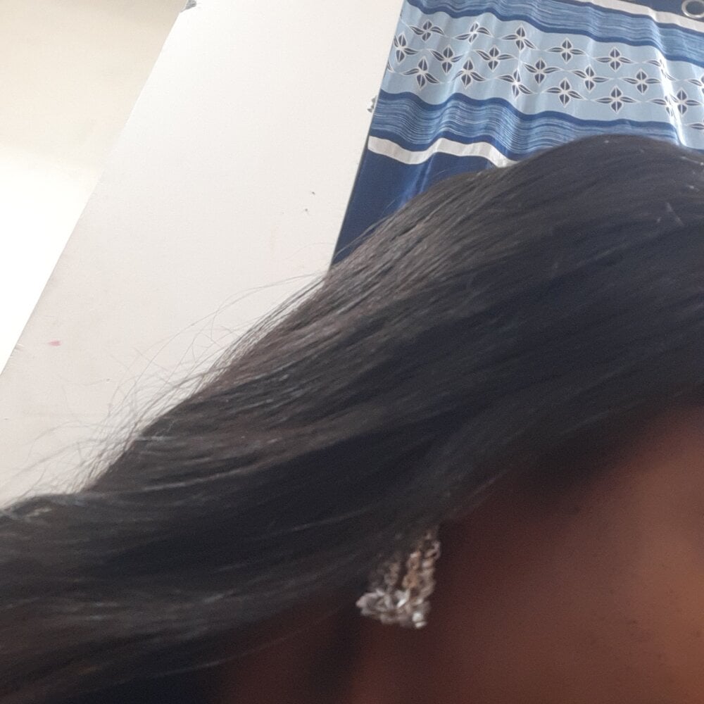 Cam girl Tina-Kumari