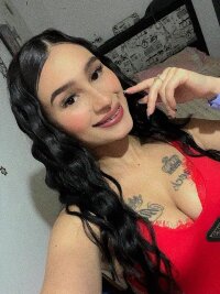 Tamy_Tozer's Offline Chat Room