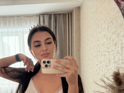 Tina__Turner Female Moderatelypricedcam2cam Online Cam Chat