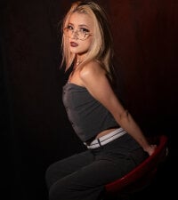 Модель Sabrina_Cole