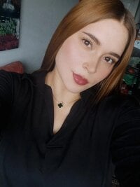 Lillyyrosse's webcam live show