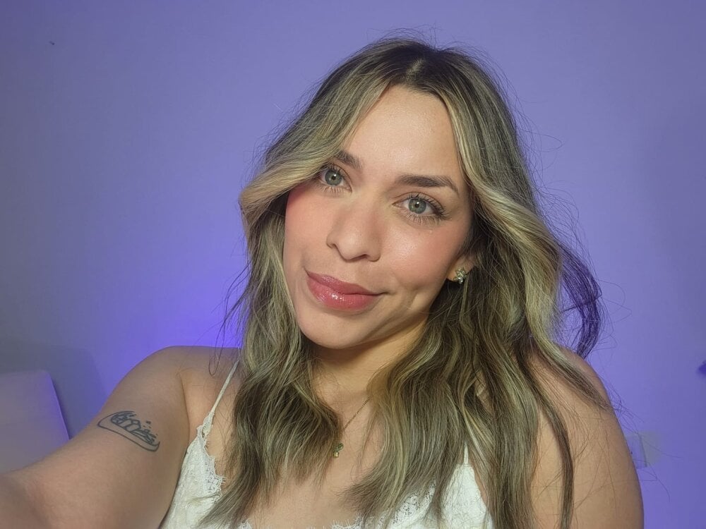 sexlivecamsites.com mich_bittersweet livesex profile in your-bad-thoughts-do-them-with-me cams