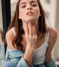 alana_moretti's Offline Chat Room
