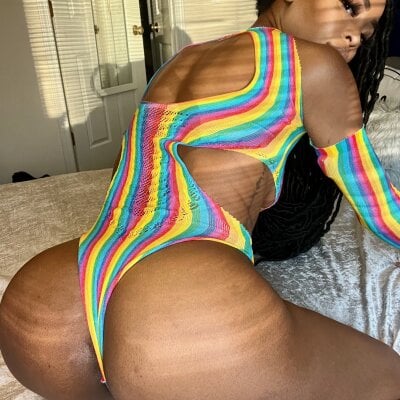 ButtahscotchBarbiee - striptease ebony