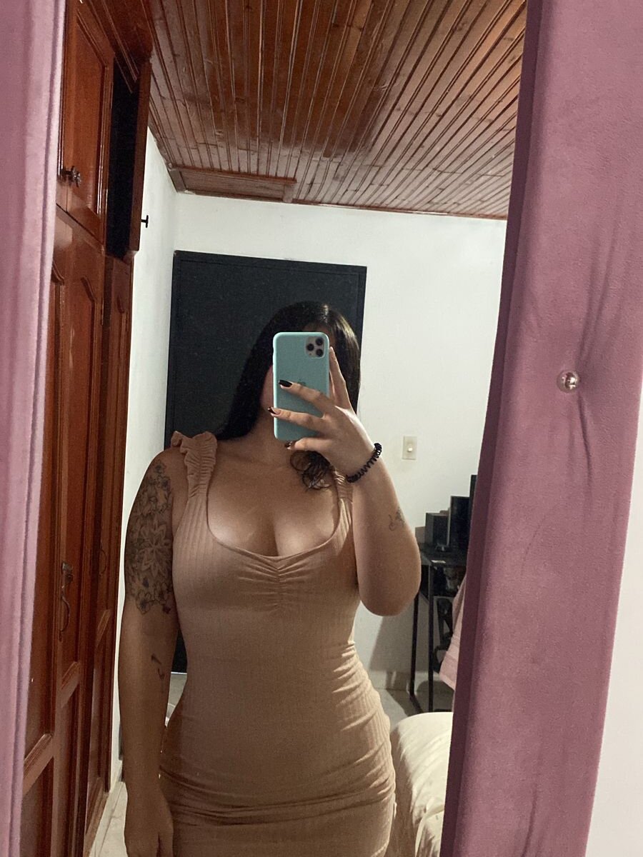Live sex webcam photo for jenn_xx #290059776