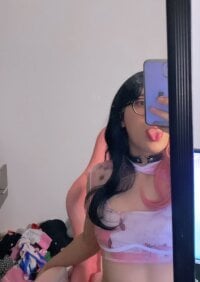 Lilerlyx's Offline XXX Chat