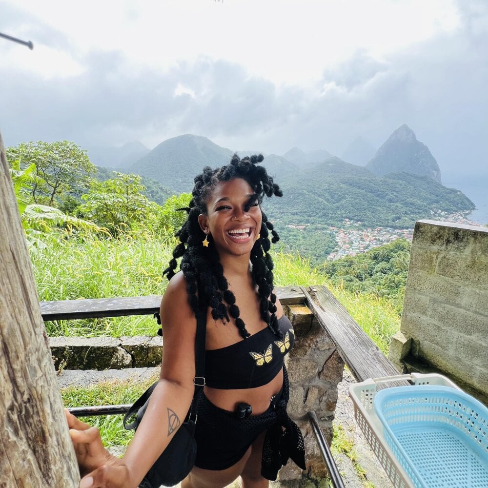 stripchat xxxdanidoomsdayxxx webcam profile pic via livesexasiancams.com