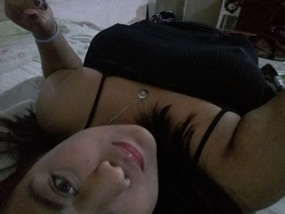 Roxen07's Offline XXX Chat